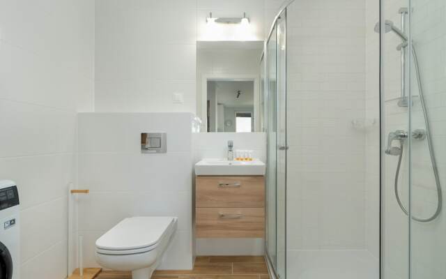Apartment for 6 in Poznan by Renters