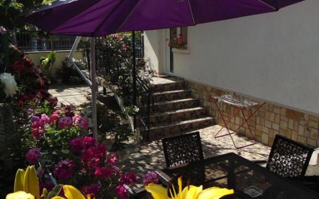 Georgievi Guest House