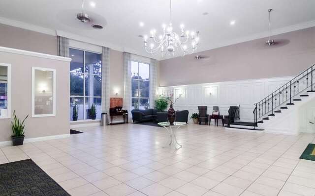 Rodeway Inn & Suites Williamsburg Central