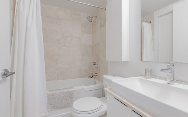Noel Suites - York and Harbour St.