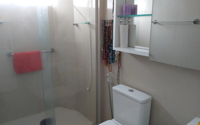 Ampla E Confortável Suite - Bairro Do Espinheiro - Recife