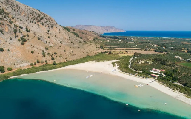Villa Nineta in Tavronitis