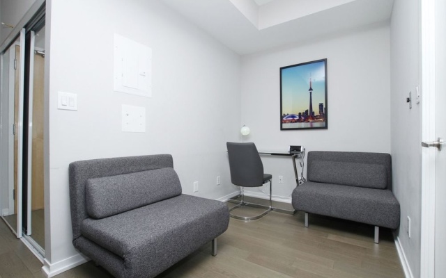 Applewood Suites - Financial District