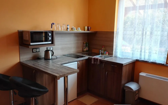 Aranyhal Apartmanház
