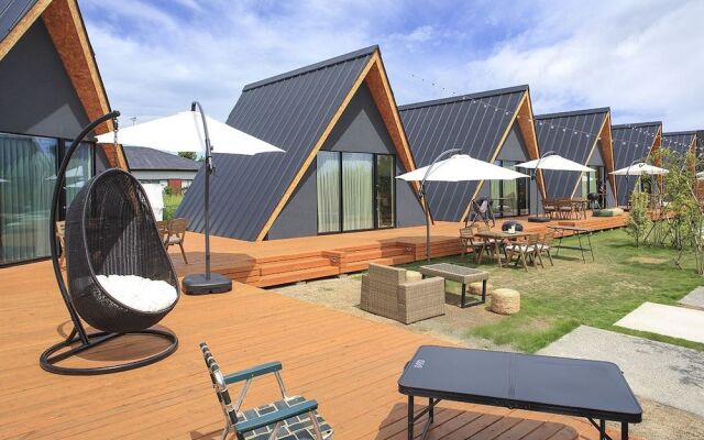 TENT Ichinomiya Glamping Resort