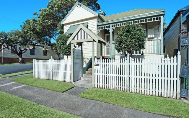 Stallard Cottage