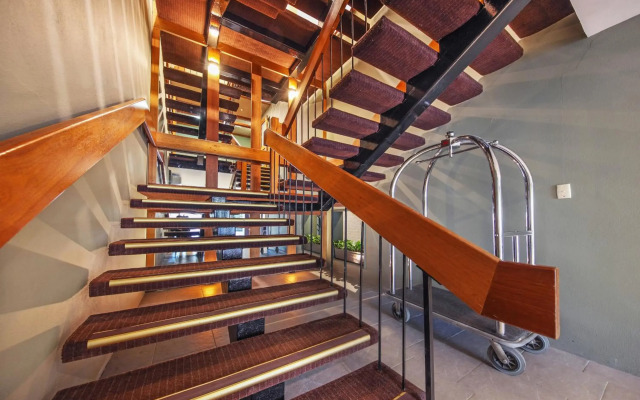 Belconnen Way Hotel Motel and Serviced Apartments