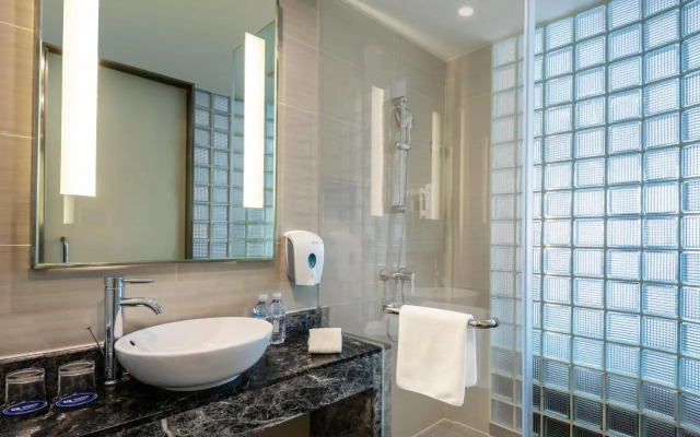 Holiday Inn Express Shanghai New Jinqiao