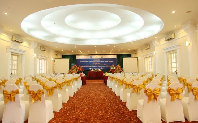 Tuần Châu Resort