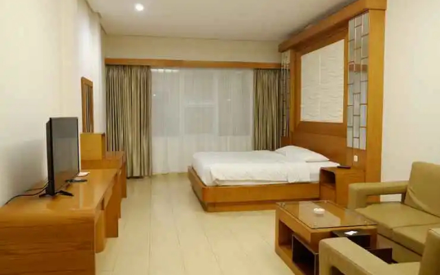 Arnes Hotel
