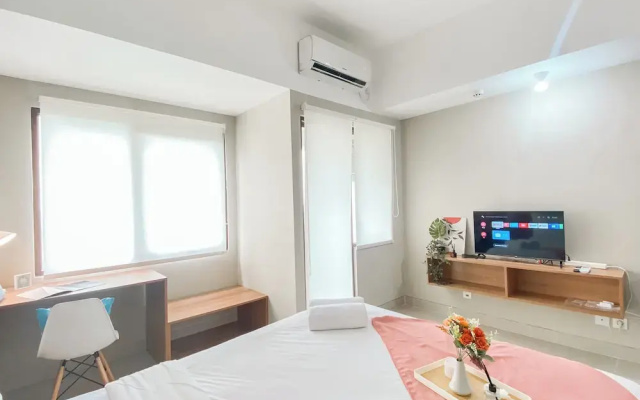Modern Look Studio Apartment at LRT City Jatibening
