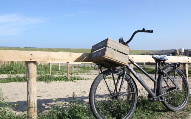 Elegant Apartment in Bergen aan Zee near Beach