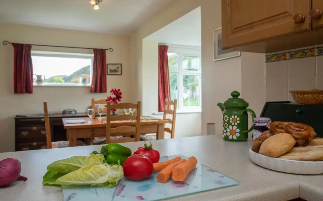 Brynbach at Brynhyfryd