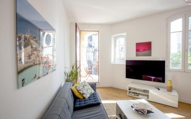 Place Saint Michel Apartment