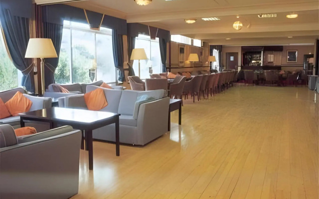 Riviera Hotel