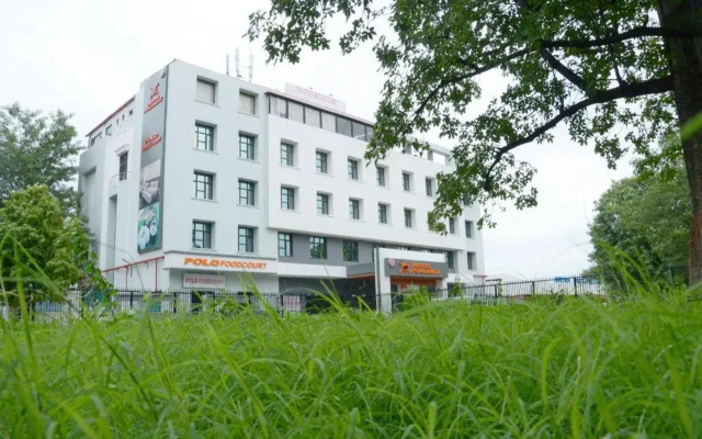 Max Hotels Prayagraj