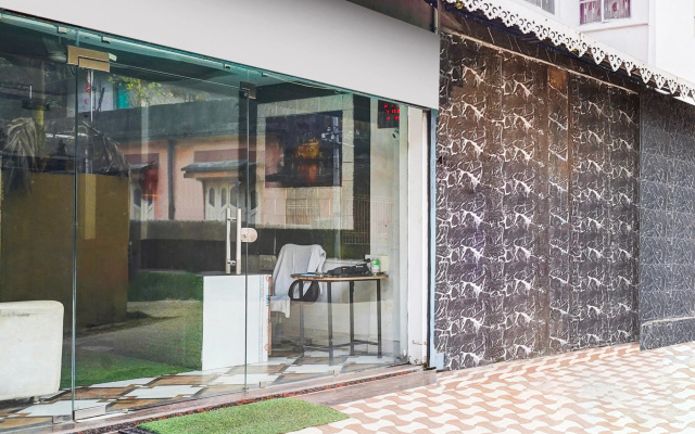 OYO 47720 Prince Guest House