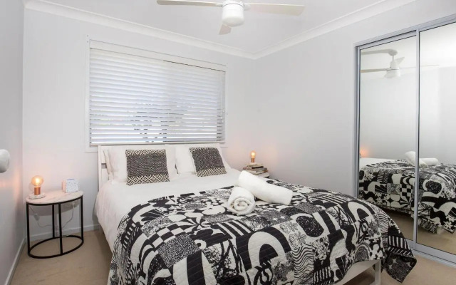 Meeseeks I Pet Friendly I 2 Mins Walk to Beach