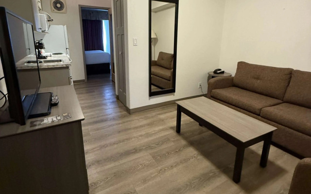 Super 8 by Wyndham Dawson Creek