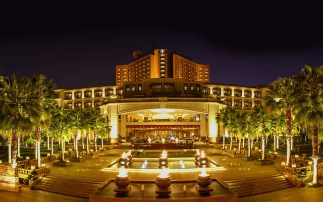 Kunming Green Lake Hotel