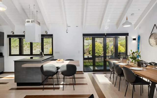 Tucker Beach Haven With Spa