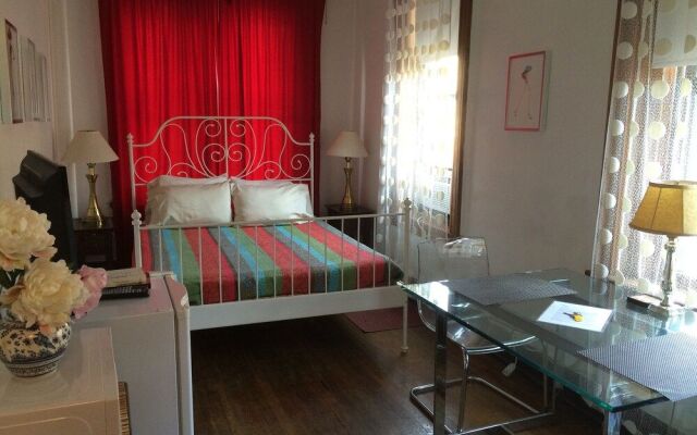 Lincoln Center Apartments