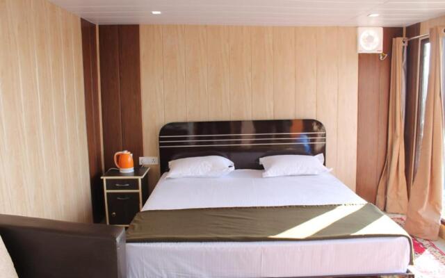 The Green Valley Resort