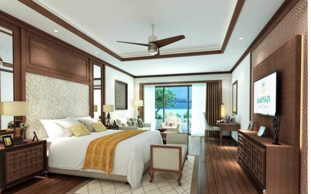 Mayfair Lake Resort