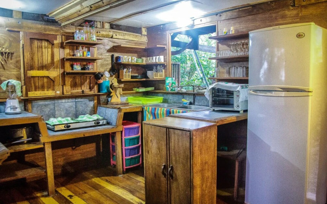 Bahia Rica Fishing & Kayak Lodge