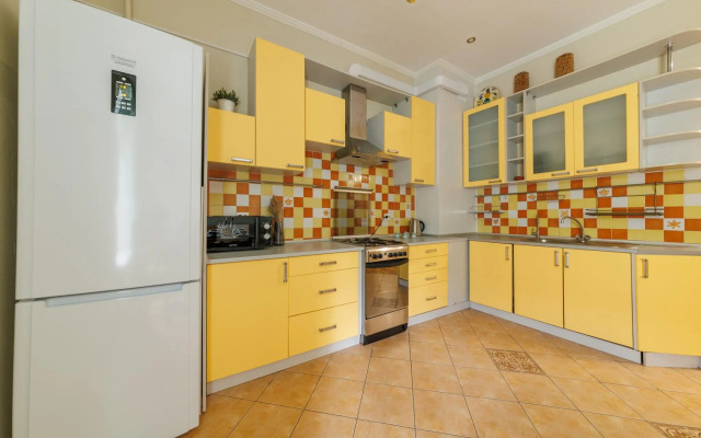 Dere Apartments (Дере Апартментс) на улице Большая Московская 9