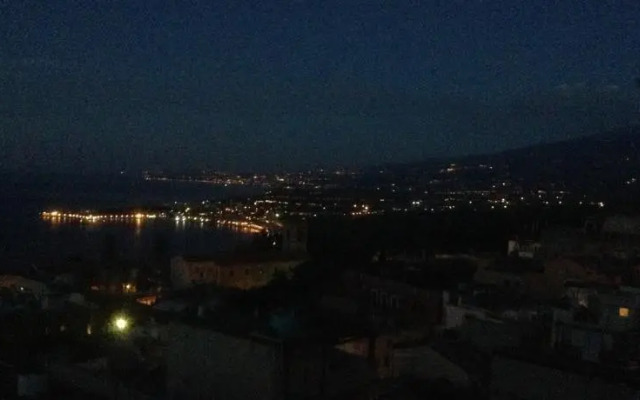 Taormina Holiday Home
