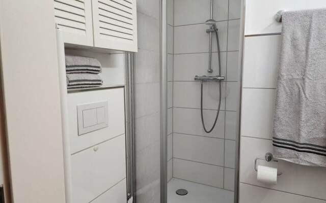 Sound of the sea Modern Retreat