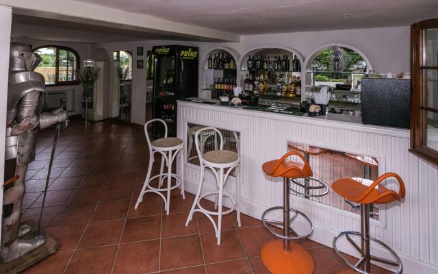 Belvilla by OYO Casa Rosa