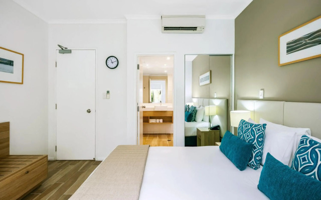 Mantra PortSea