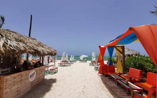 Coral Suites Beach Club & Spa