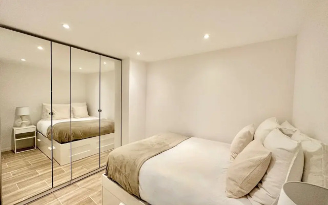 Charming Apartment - 2bd/4p - Center of St Tropez