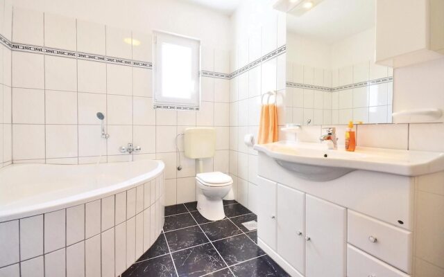 Stunning Home in Dugi Rat With Wifi and 1 Bedrooms