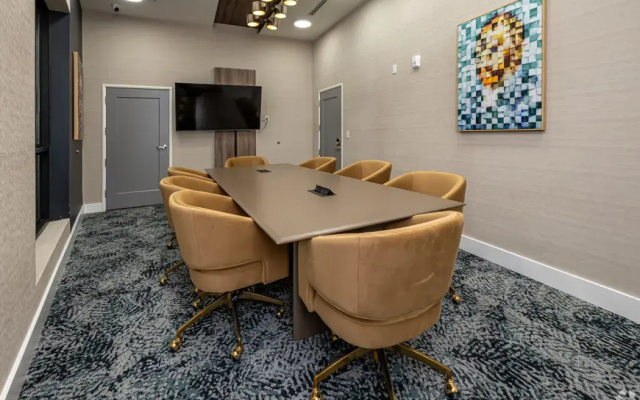Latitude Apartments
