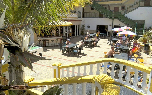 Caleta Garden