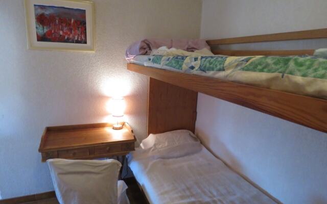 Apartment With one Bedroom in Saint-mandrier-sur-mer, With Wonderful s