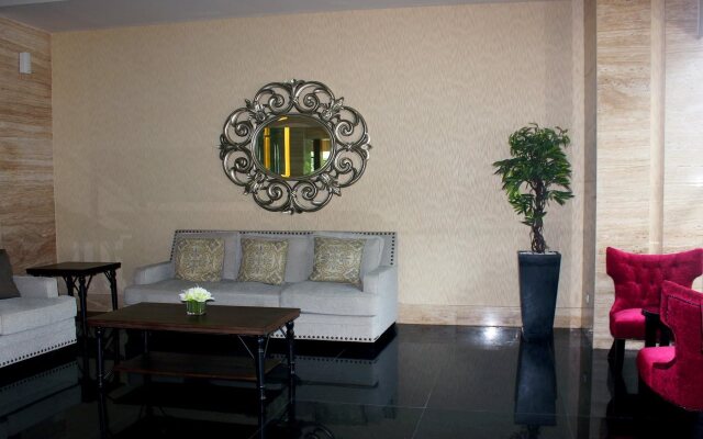 Demelia Hotel