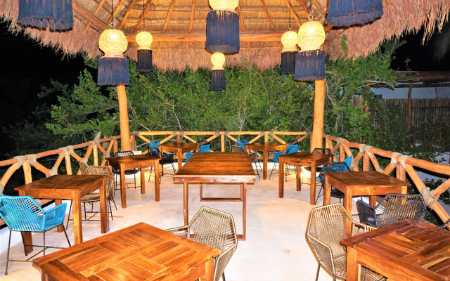La Puerta Azul Beachfront - Adults Only
