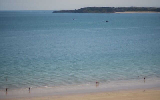 The Nest - 1 Bedroom Apartment - Tenby