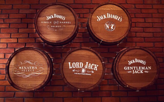 Lord Jack Apartments