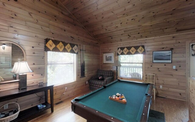 Bearly Visible - 2 Br Cabin
