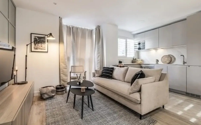 Santillana - 1 Bedroom and Pool in Castilla