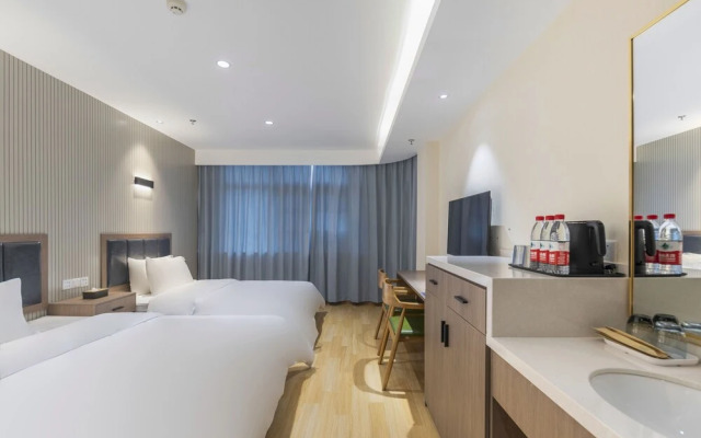 Happy Lane Hotel
