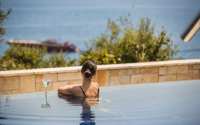Faros Residence - Adults Only