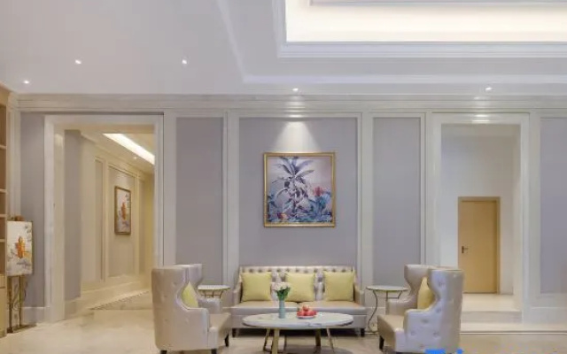 Vienna Classic Hotel（ Fuyang Qinghe Road East Jindi Plaza）
