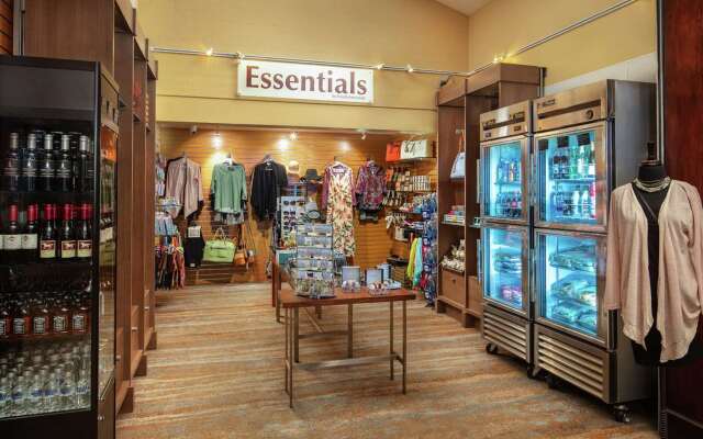 DoubleTree by Hilton Ontario Airport